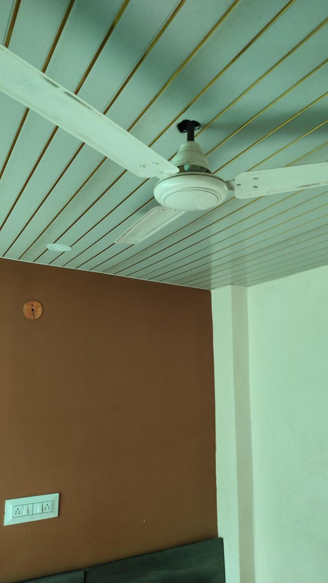 Kailash Kuti Guest House Ujjain Quarto foto