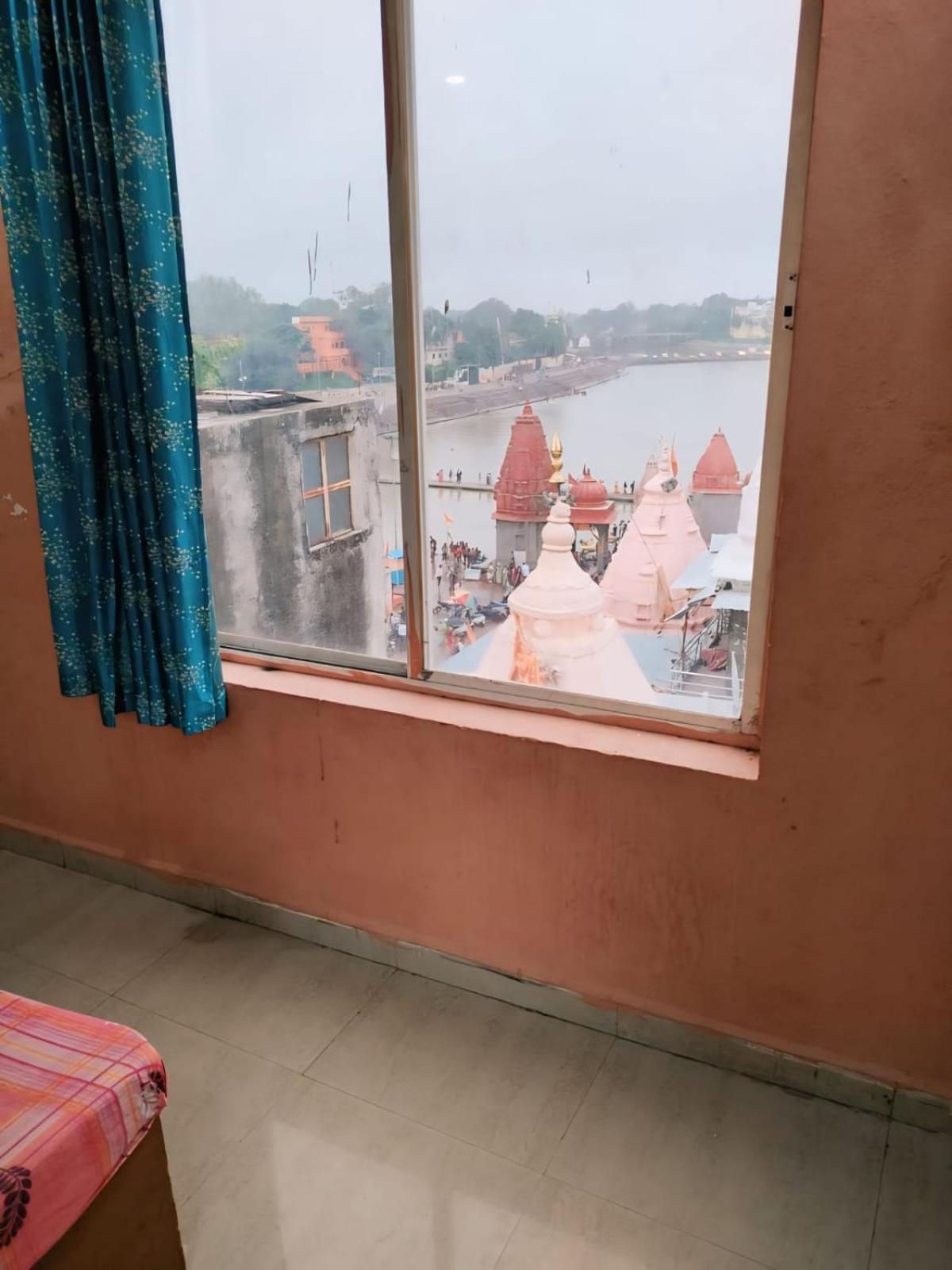 Kailash Kuti Guest House Ujjain Exterior foto